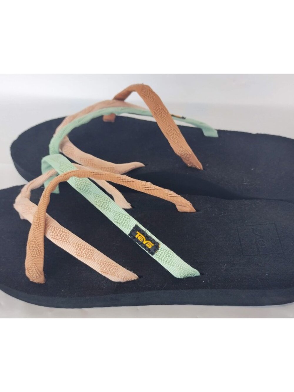 Teva Olowahu Sandal Pink Sage Green Women's Size 9